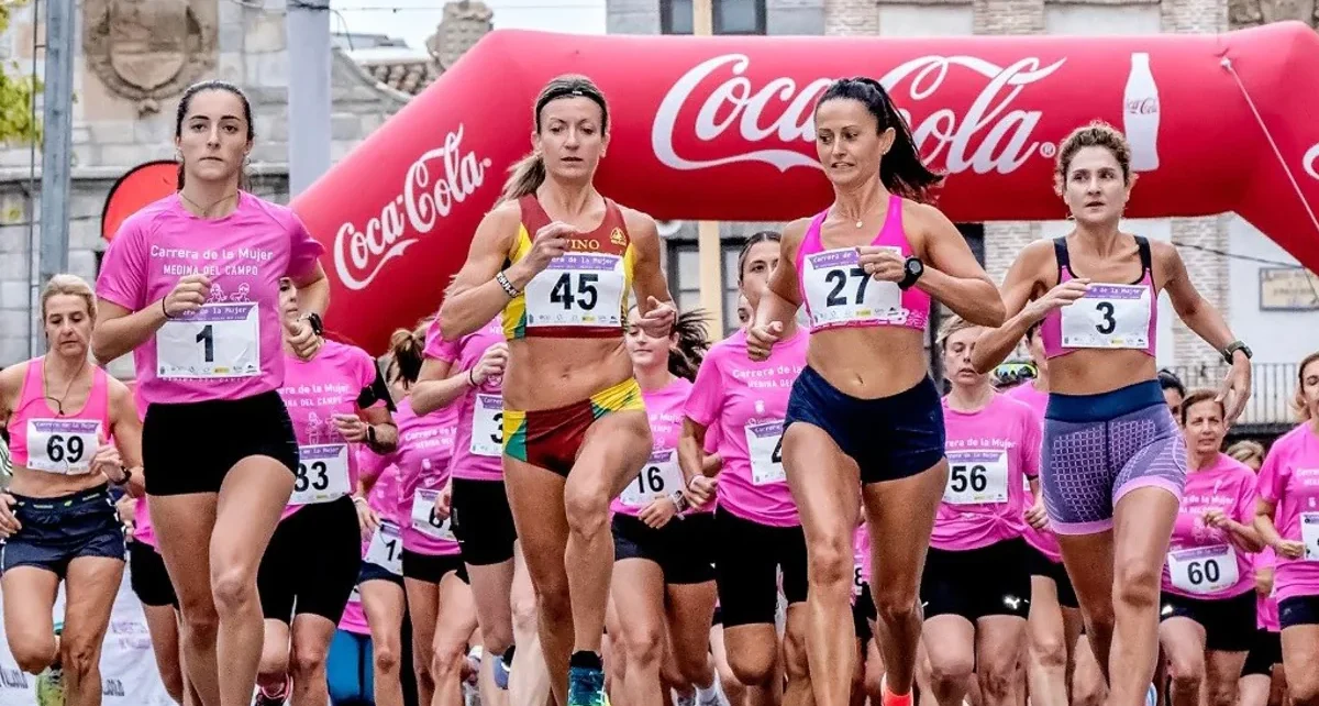 Imagen del cartel de la VIII Carrera de la Mujer de Medina del Campo Benja R. Fotografía