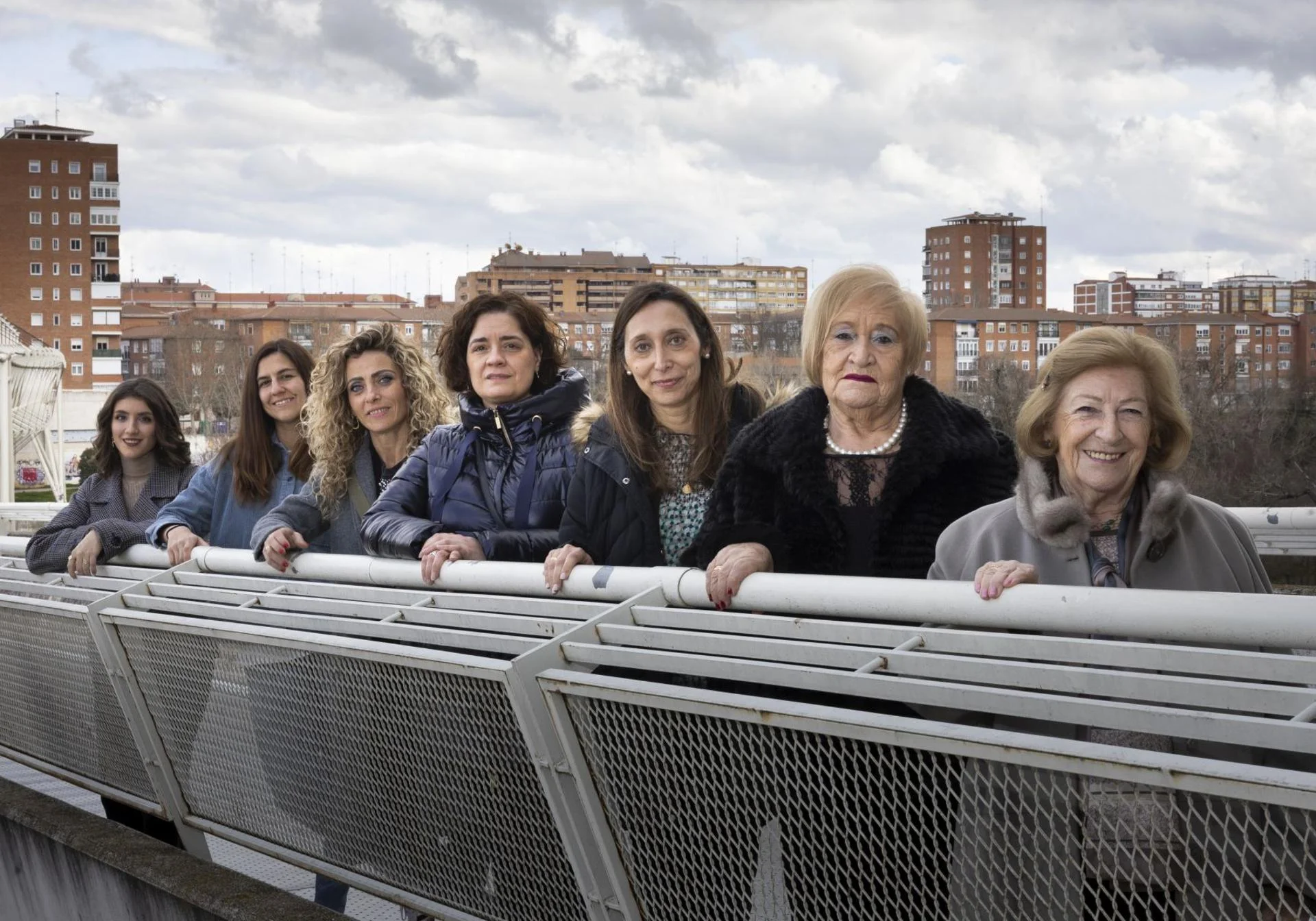 Victoria Salinas, Sheila Prada, Vanesa Bastardo, Sara Serna, Carolina Pascual, María Jesús Espinel y Conchita Sáenz J.C. Castillo