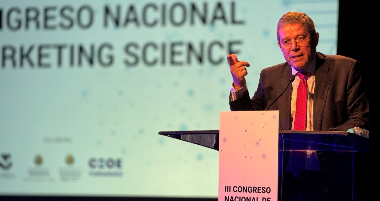 Carlos Magdaleno Congreso