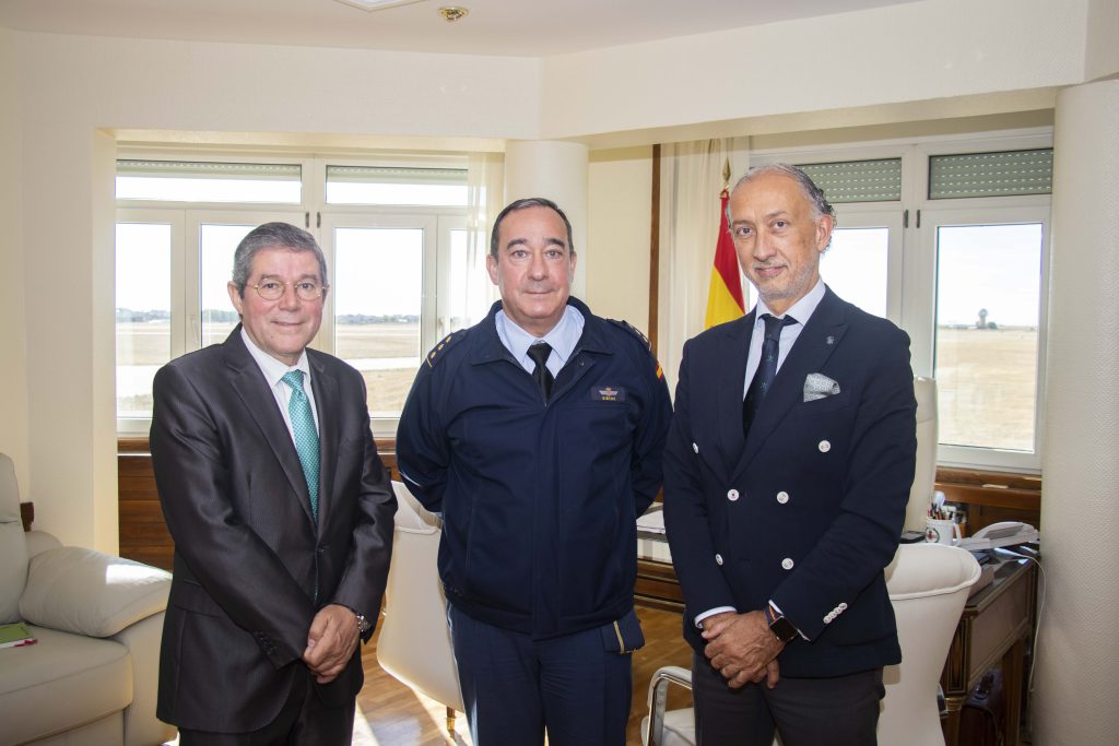VISITA CEOE base de Villanubla