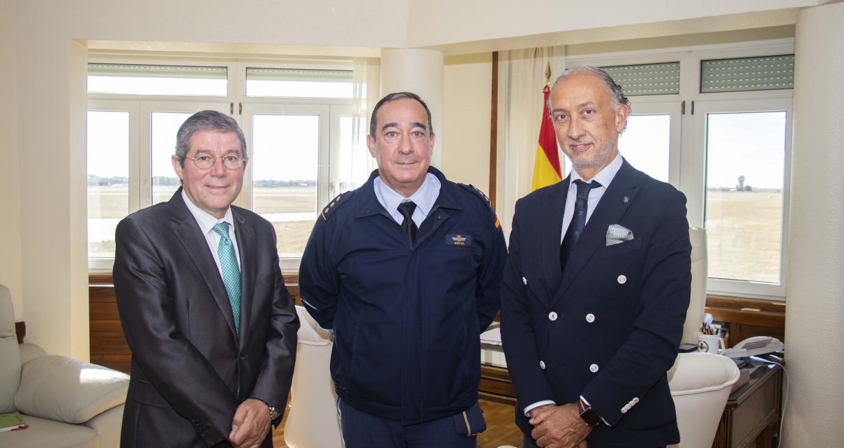 VISITA CEOE base de Villanubla
