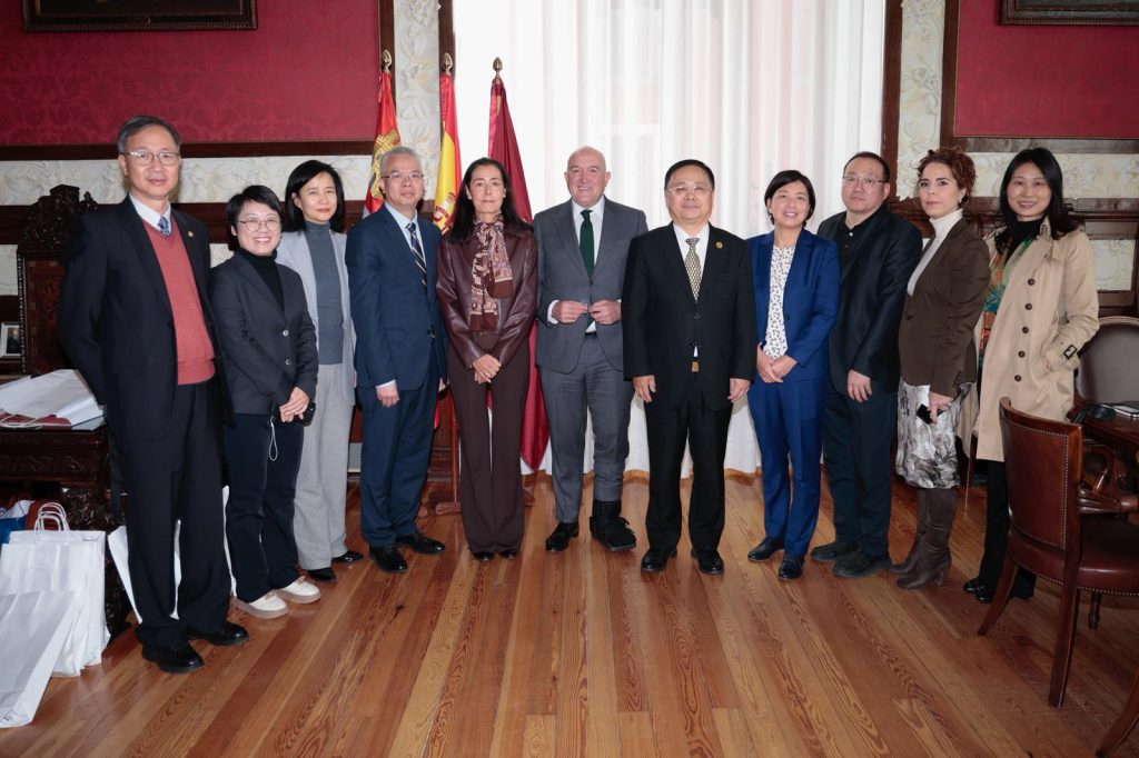 20251120 visita empresas chinas Valladolid NOW 022